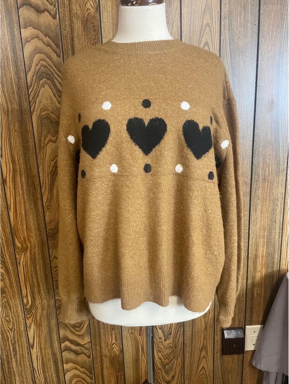 Ann Taylor brown sweater with heart design xl